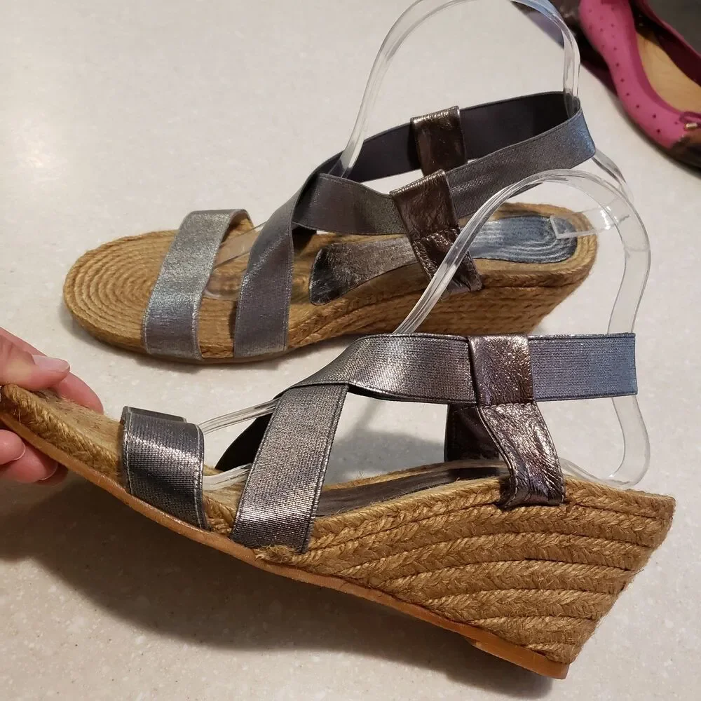 Eric Michael Espadrille Wedge Sandal 40 9 Grey Metallic Shiny Leather Strappy